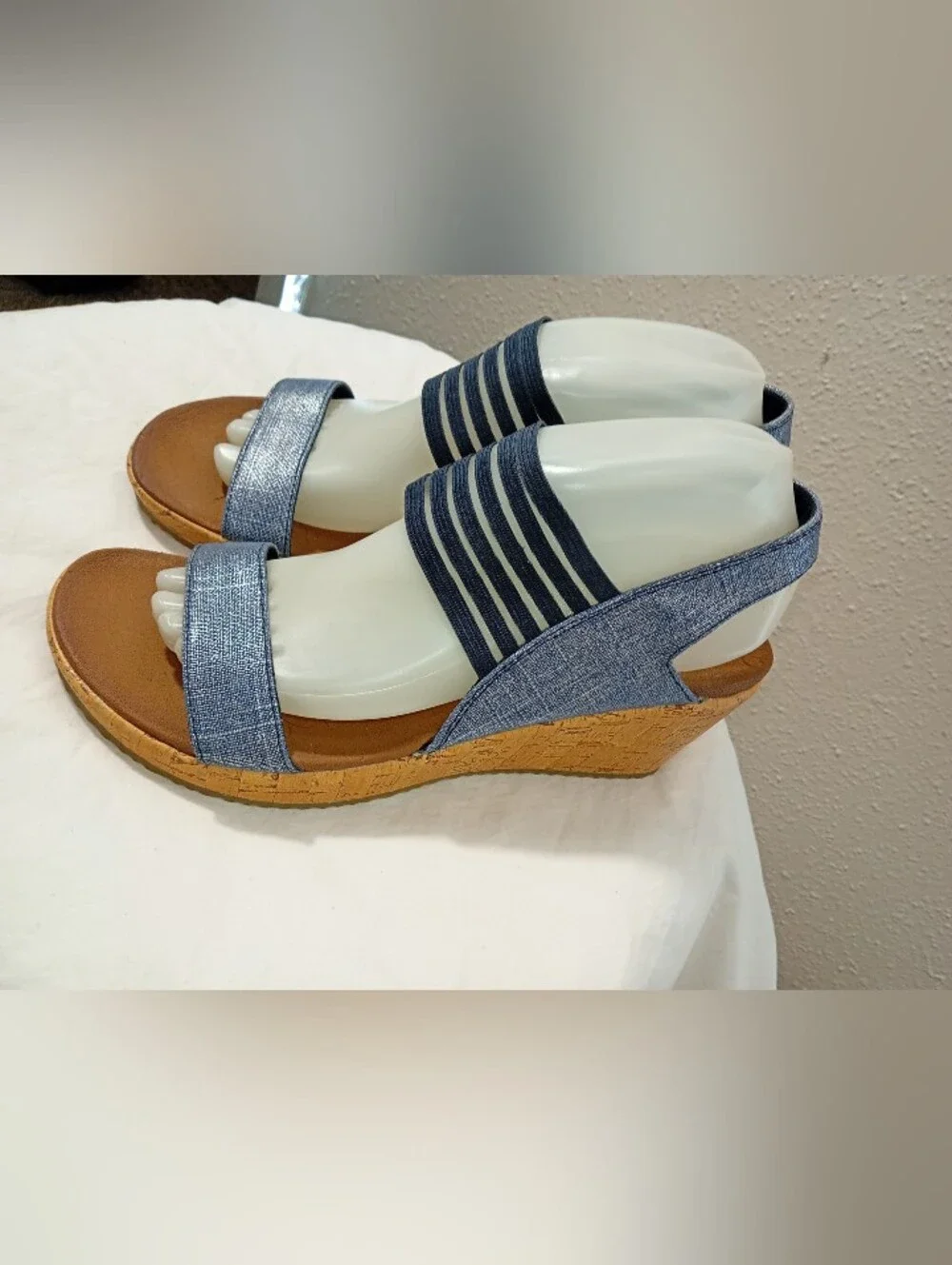 Women’s Skechers Open Toe Blue Sling Back Wedge Sandles sz 9 - Picture 2 of 8
